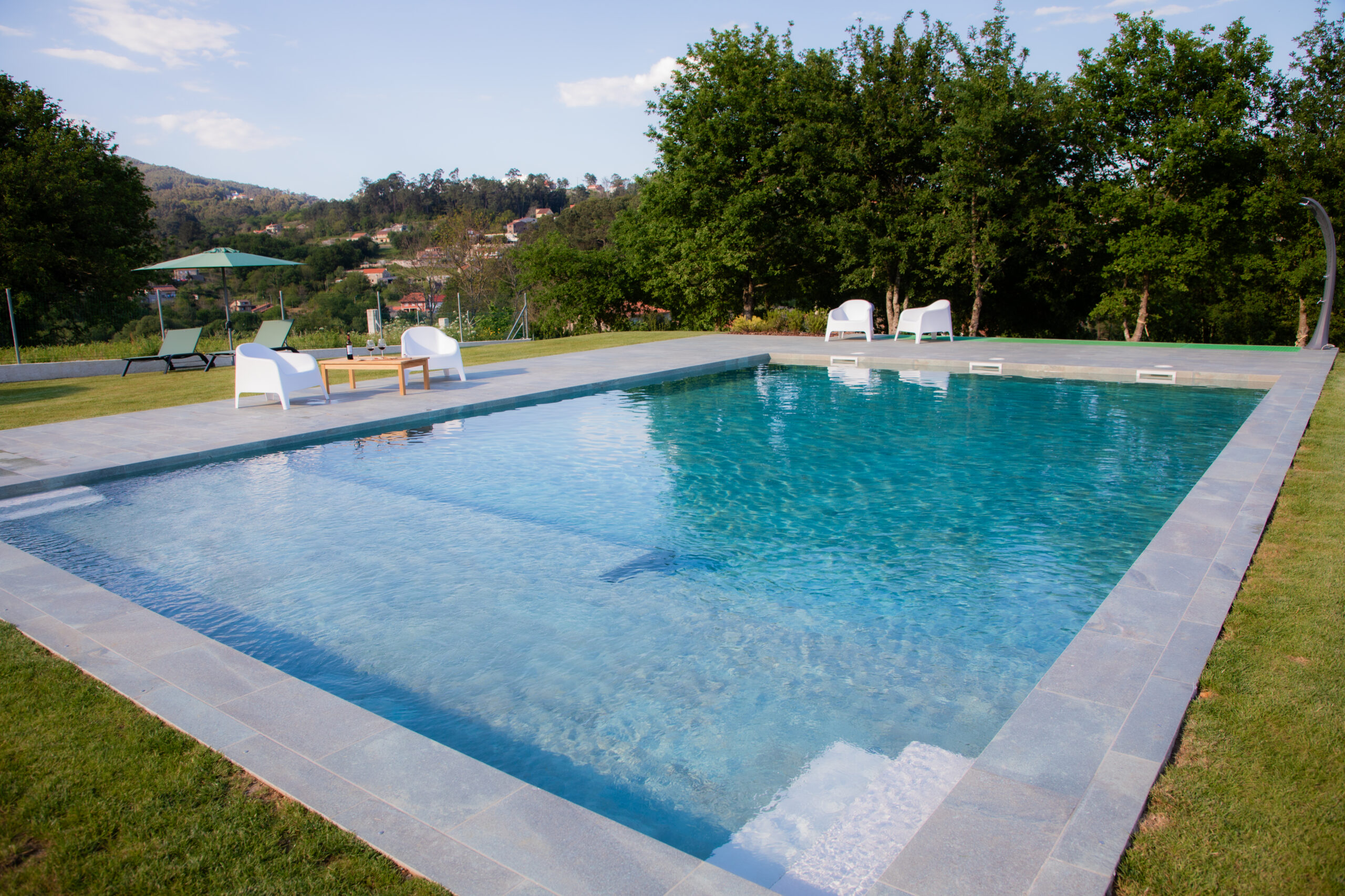 exterior-piscina-alta-91