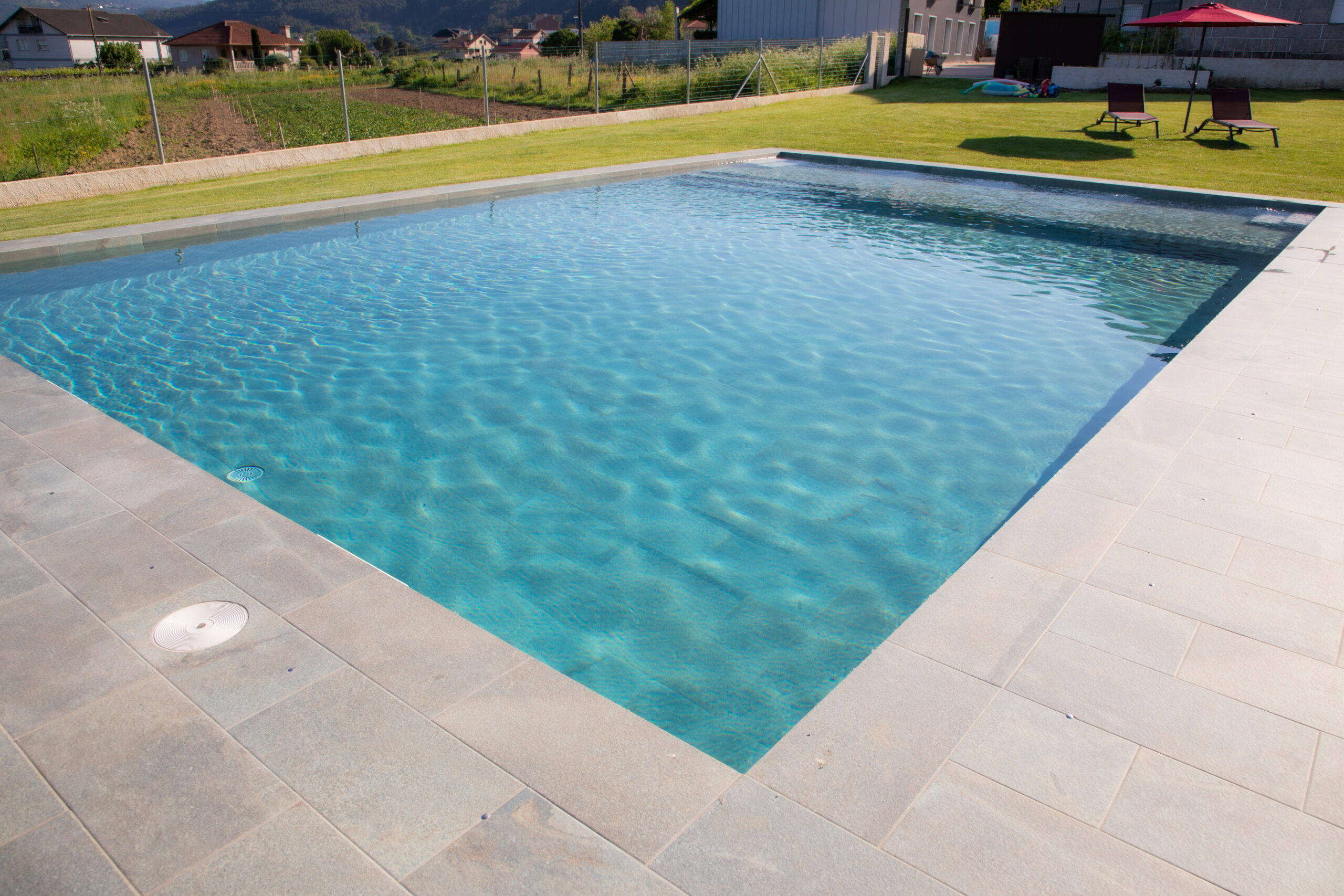 exterior-piscina-alta-96